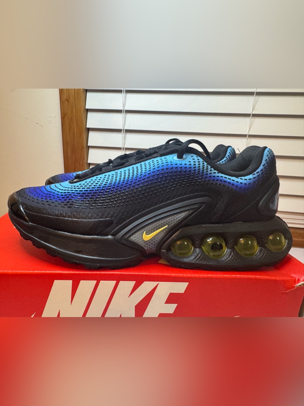 Nike Air Max DN SE Hyper Blue Chamois